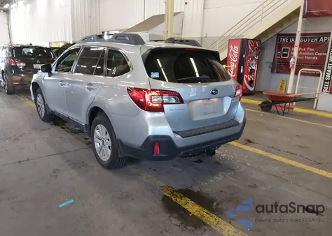 2018 Subaru Outback 2.5I Premium z USA, uszkodzony, nr VIN 4S4BSAFC7J3288248